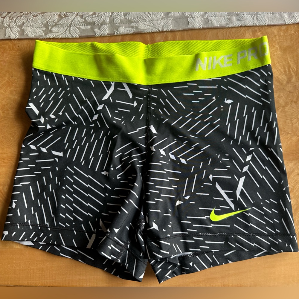 Nike Pro Size Large short, Black and White pattern with Neon yellow waistband